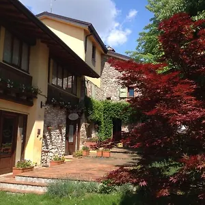 Casa Del Contrabbandiere Bed & Breakfast